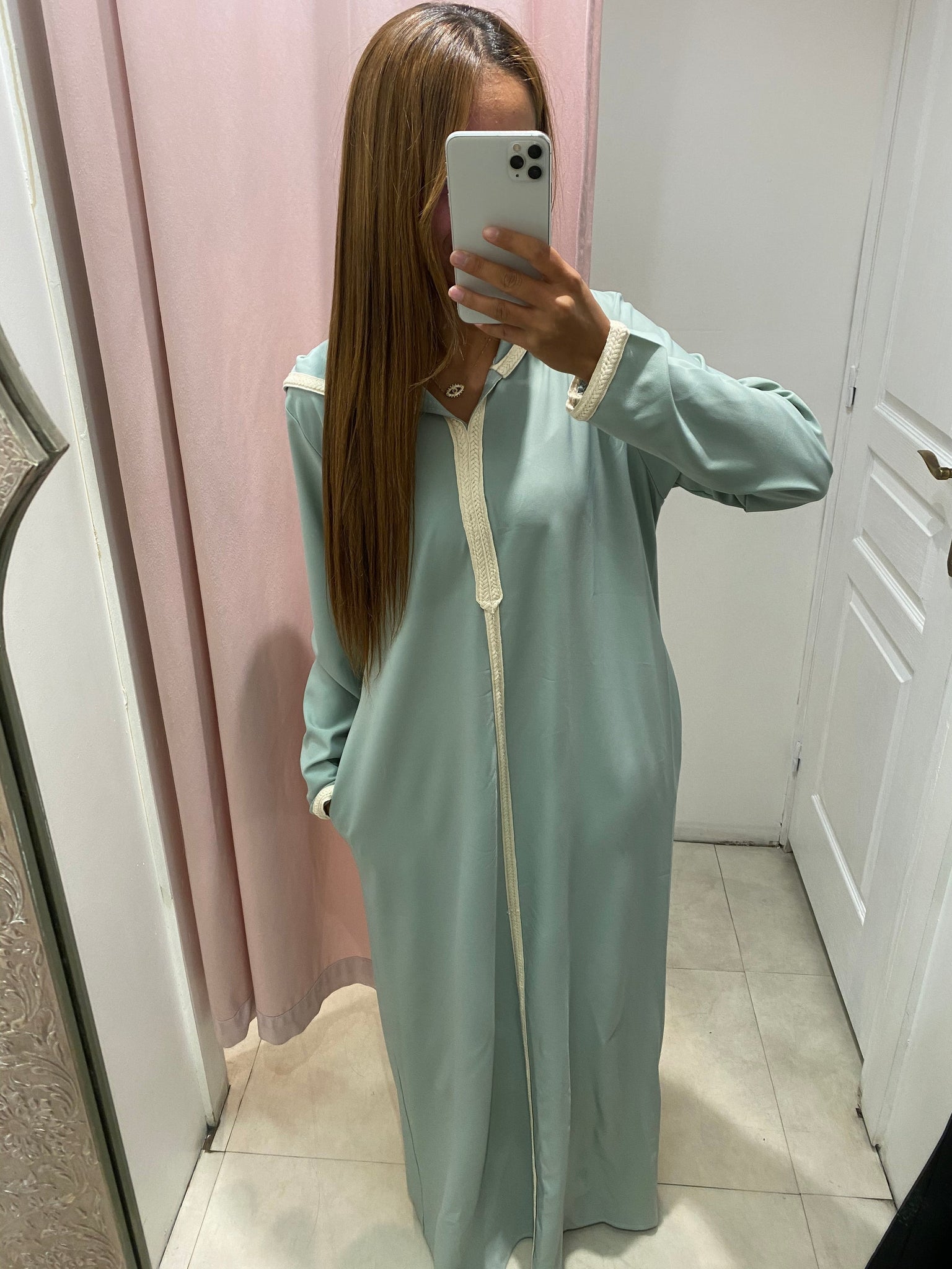 Abaya Amel